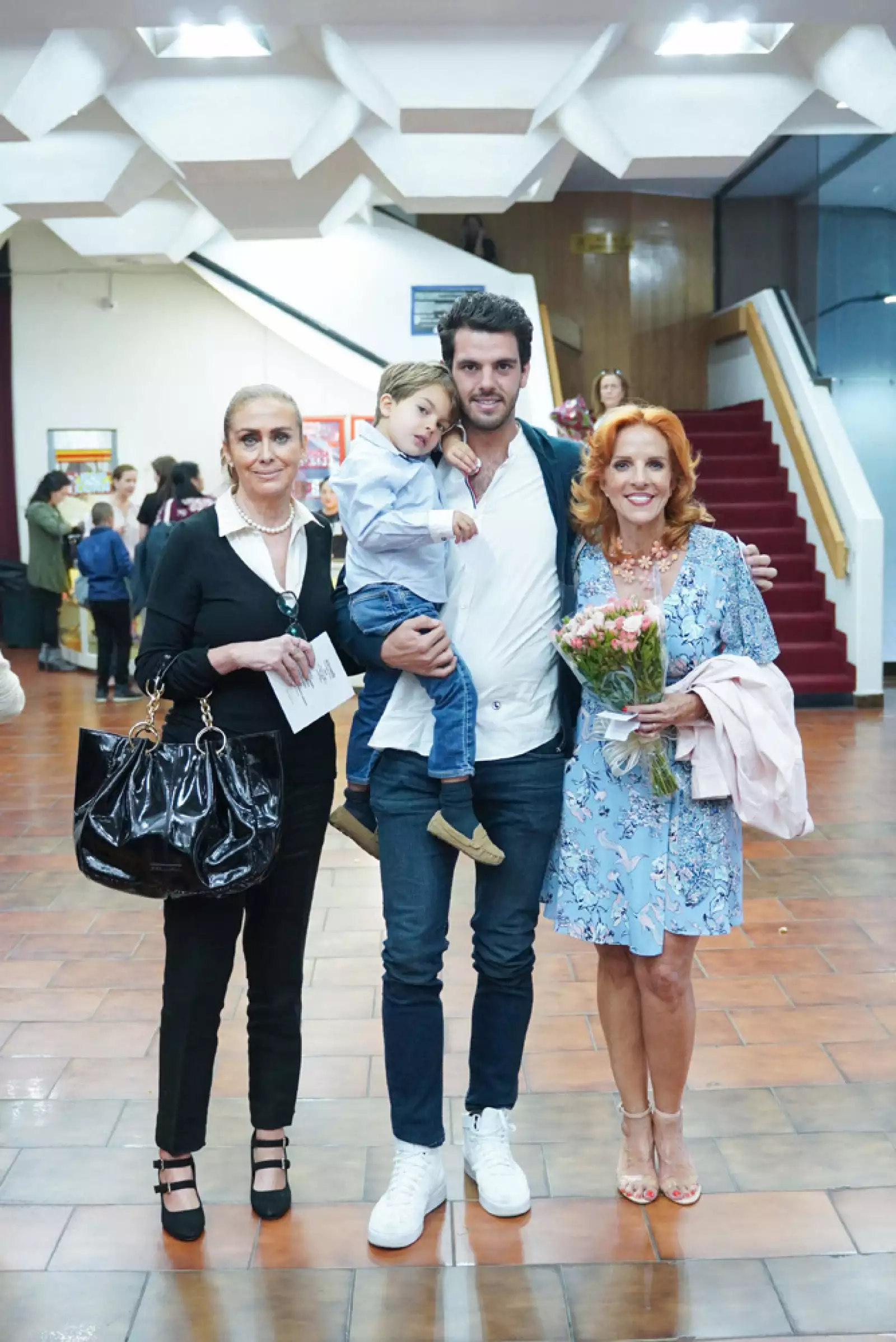 QUILETSDANCESTUDIOHA 01.jpg