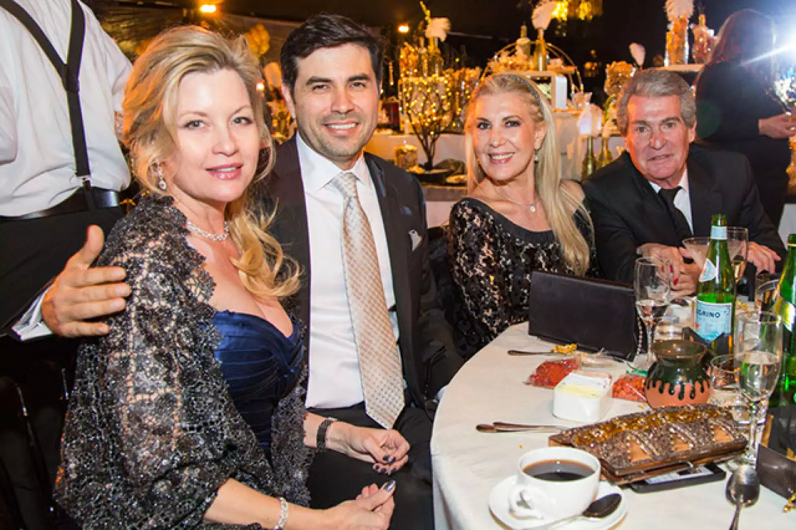 Carlos y Jennifer Agüero,Lila Deneken y Luis Canales