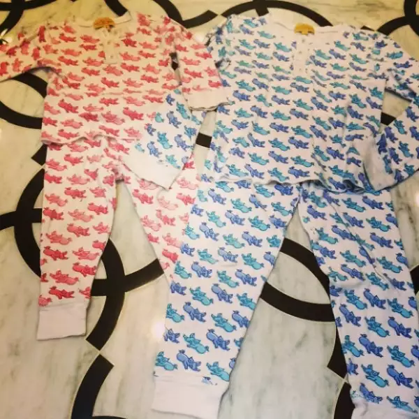 Kourtney es una mamá detallista, prueba de ellos estas pijamas a juego.