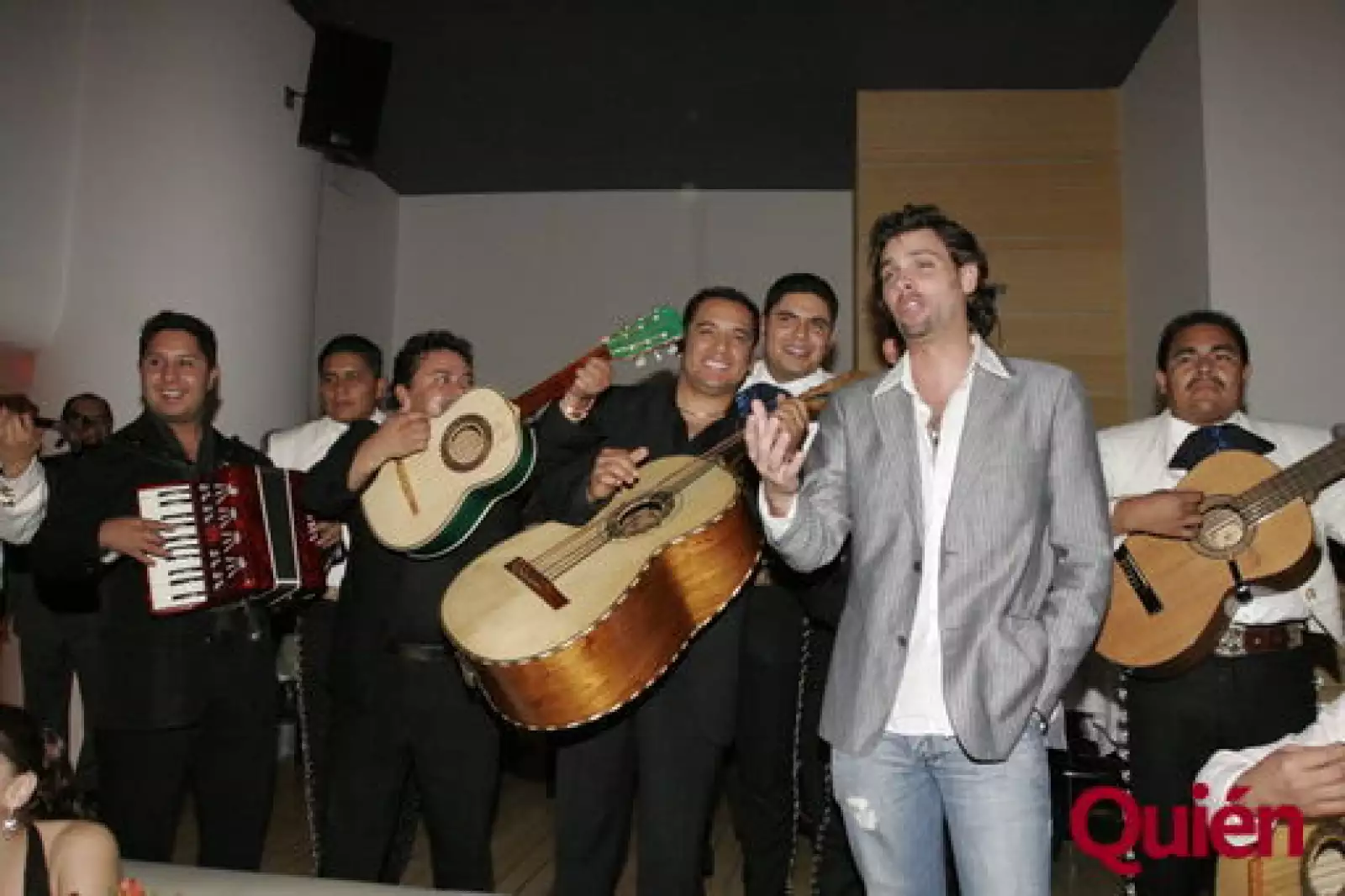 Patricio Borgheti, Grettell Valdez