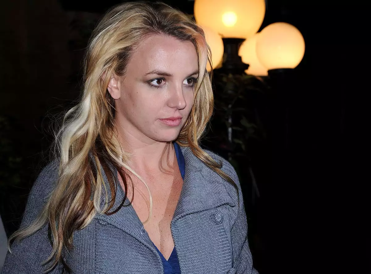 Celebrity Sightings in New York - September 29, 2008