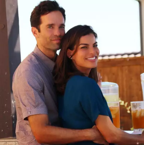 Bárbara Coppel y Alejandro Hank Amaya celebrando en California su noviazgo.