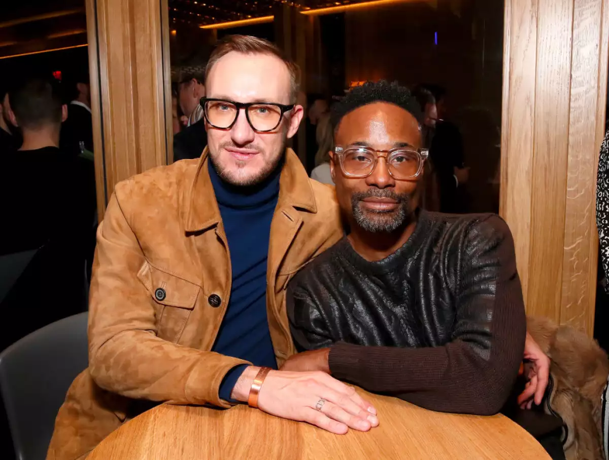 Billy Porter y Adam Smith