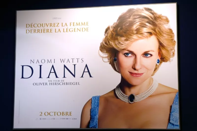 Varios especialistas, según el diario El País han mencionado que la película es un trabajo superficial y no ofrece datos nuevos de la vida de Lady Di.