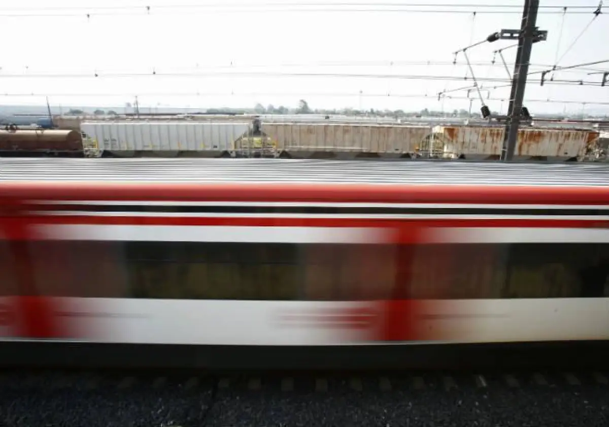 Tren Interurbano