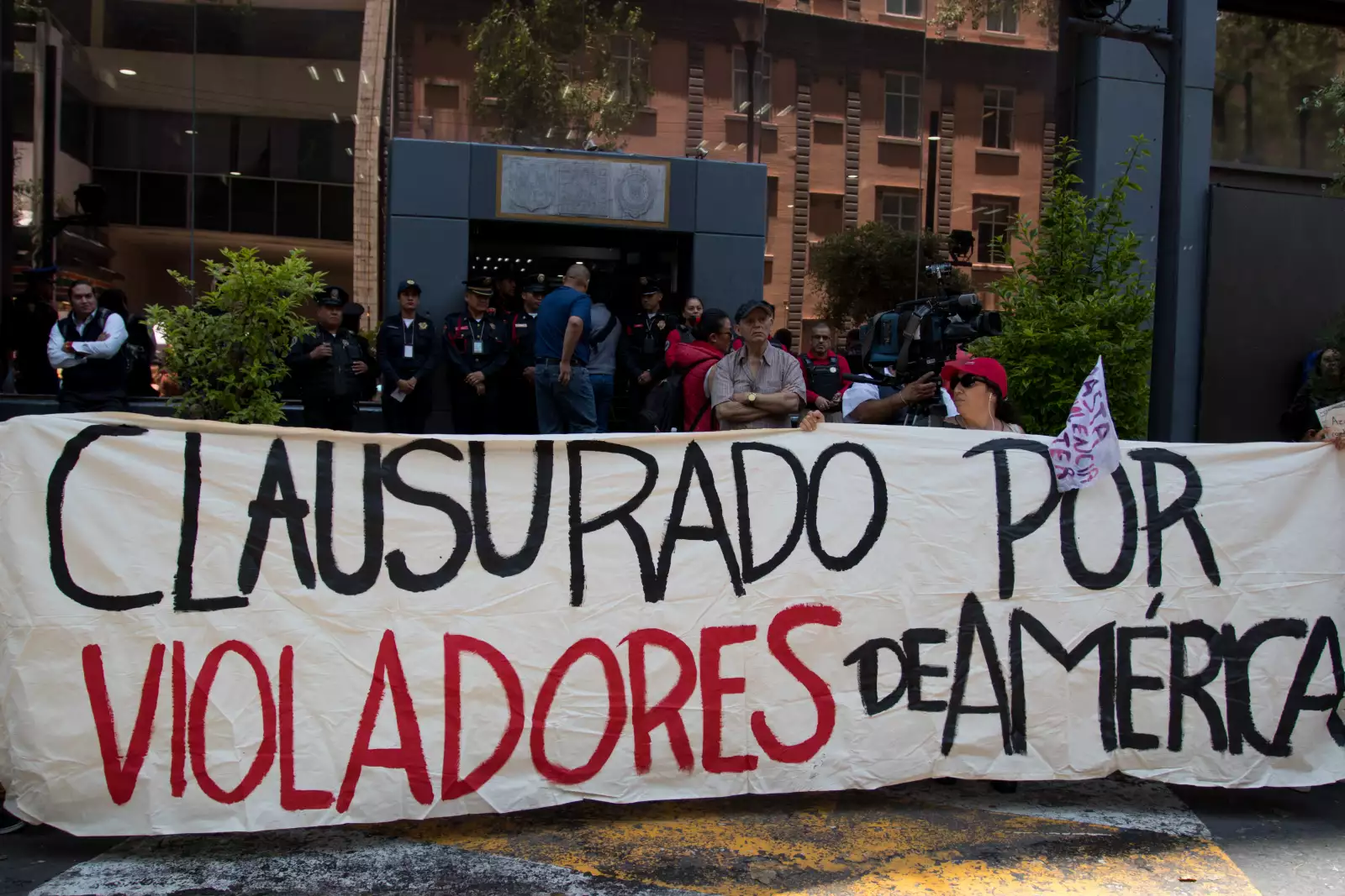 Protesta_Violaciones_Policia