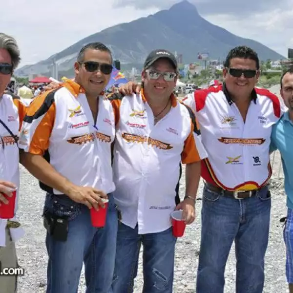 Héctor Benavides,Adrián Garza Lobo,Miko Lozano,Eduardo Tamez,Héctor Salinas y Galilea Salinas