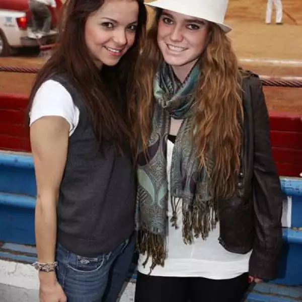 Cecilia Saravia,Castilla Vazquez