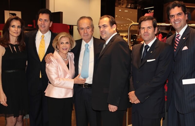 Consuelo, Javier, Tere, Alberto, Mauricio, Juan Pablo y Alejandro Baillères.