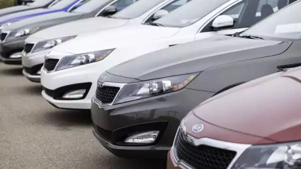 New Kia Optima Vehicles in a Row
