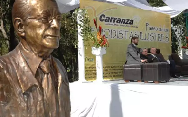 Antes de retirarse, Zabludovsky refirió sobre el periodismo actual que "se ha manejado ahora con gran libertad y un gran sentido de responsabilidad, hay una evolución, evolucionó México y con ello el periodismo".