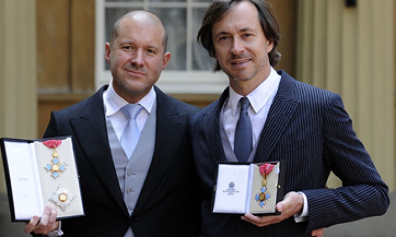 Marc Newson (der) es un amigo muy cercano al jefe de diseño de Apple, Jonathan Ive (izq). (Foto: Getty Images)