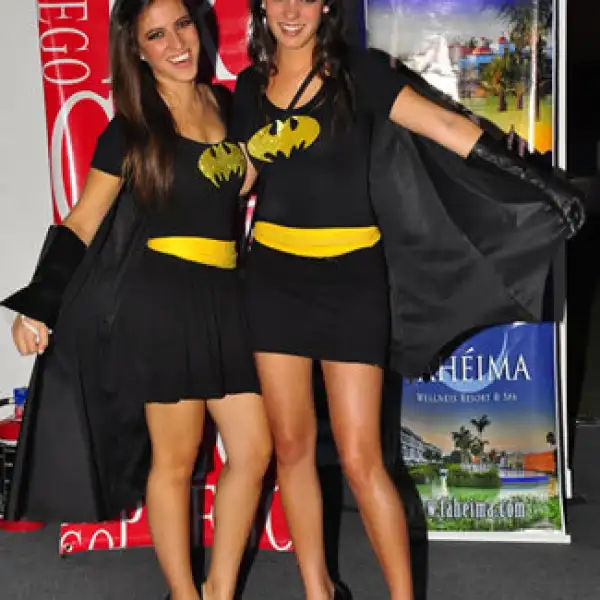 Adriana Covarrubias y Ana Palomar
