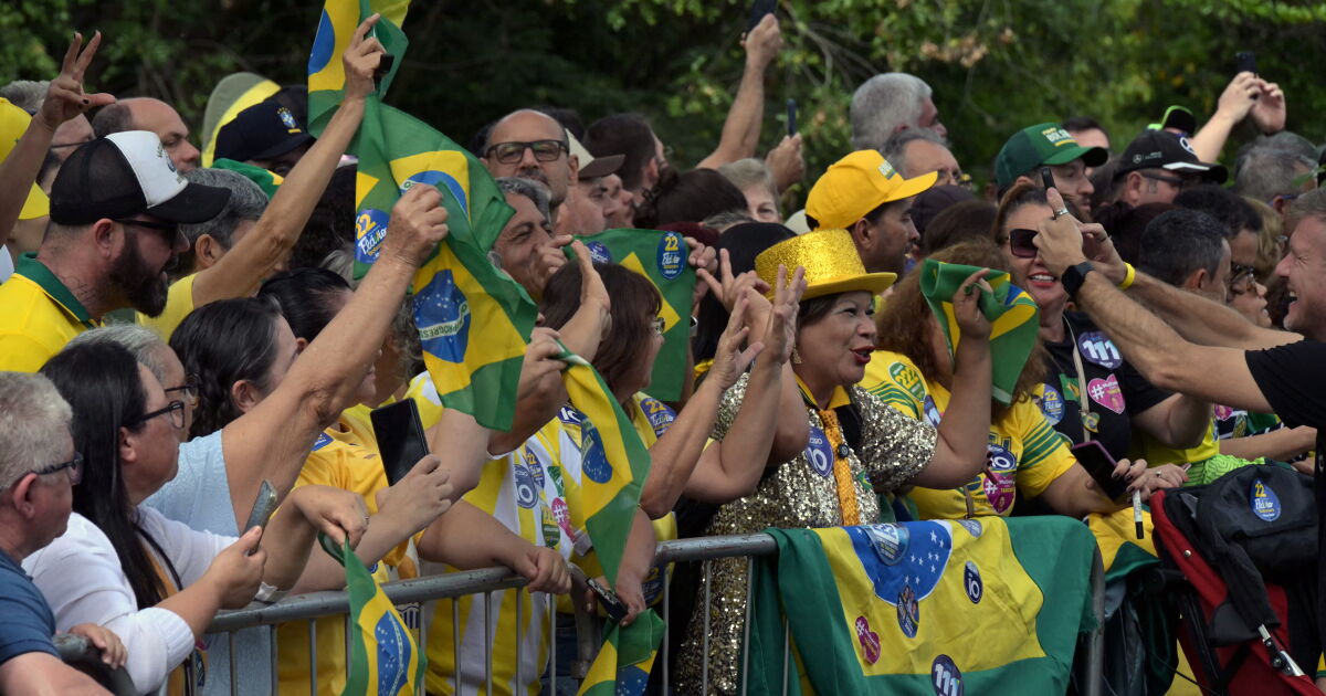 BRASIL: LULA Y BOLSONARO, UN DUELO DE CAMPAÑA MARCADO POR TRUMP