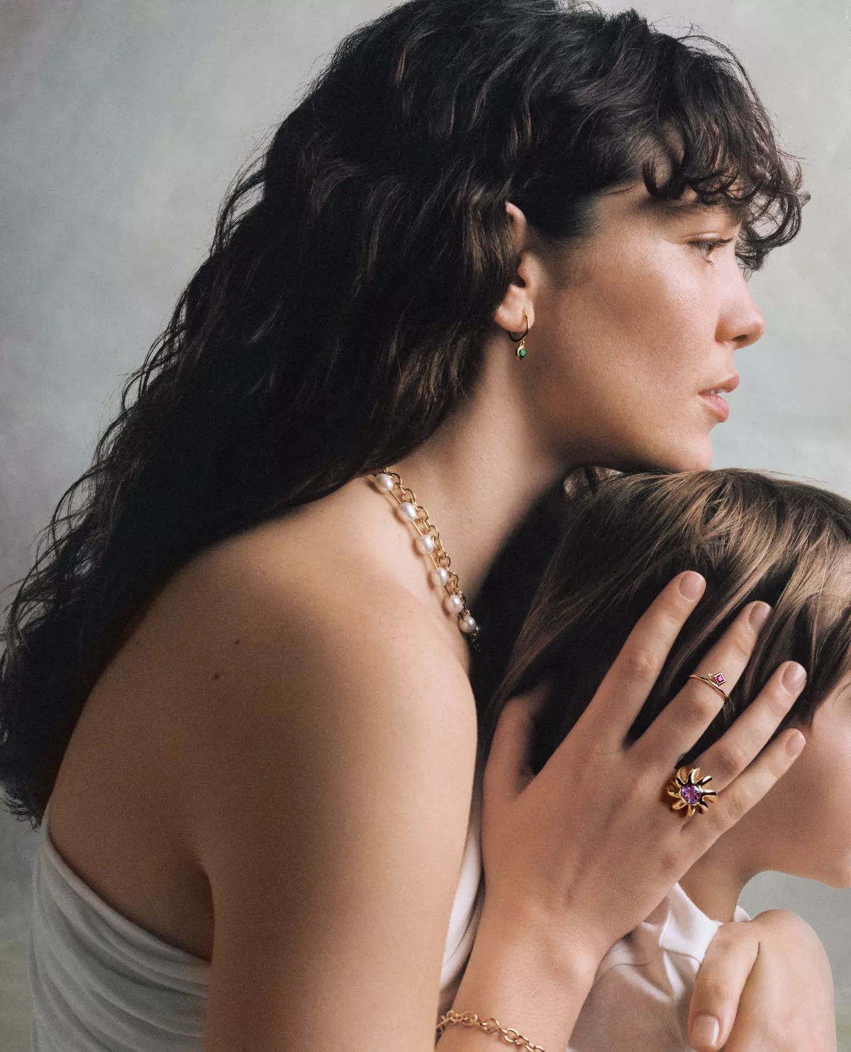 TOUS_MOTHER OF PEARL_IMAGE08.jpg