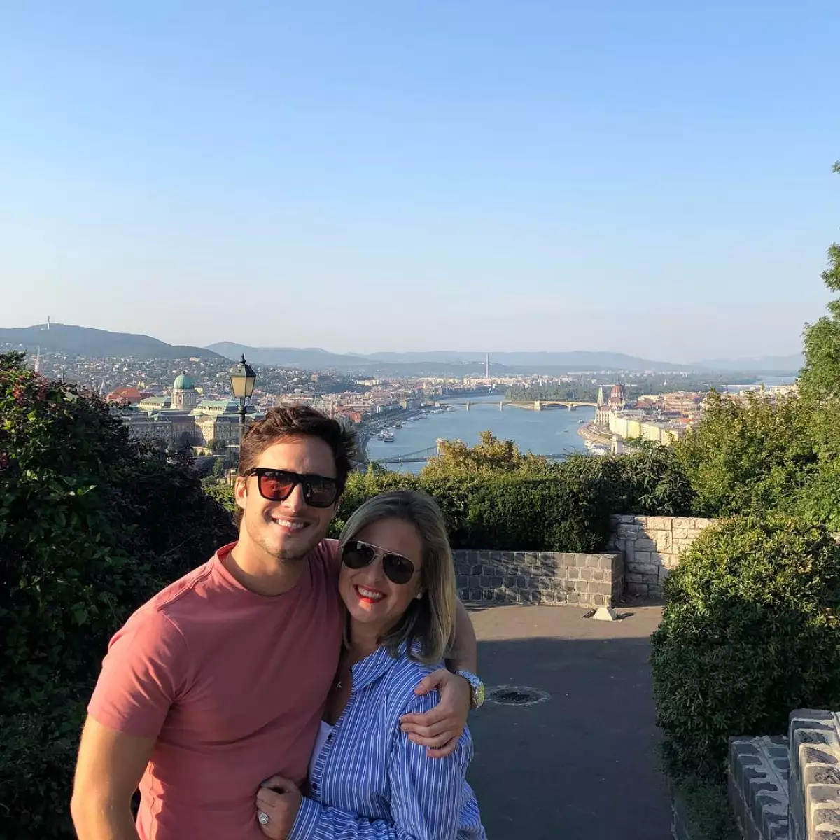 Diego Boneta celebra de esta manera el cumpleaños de su mamá