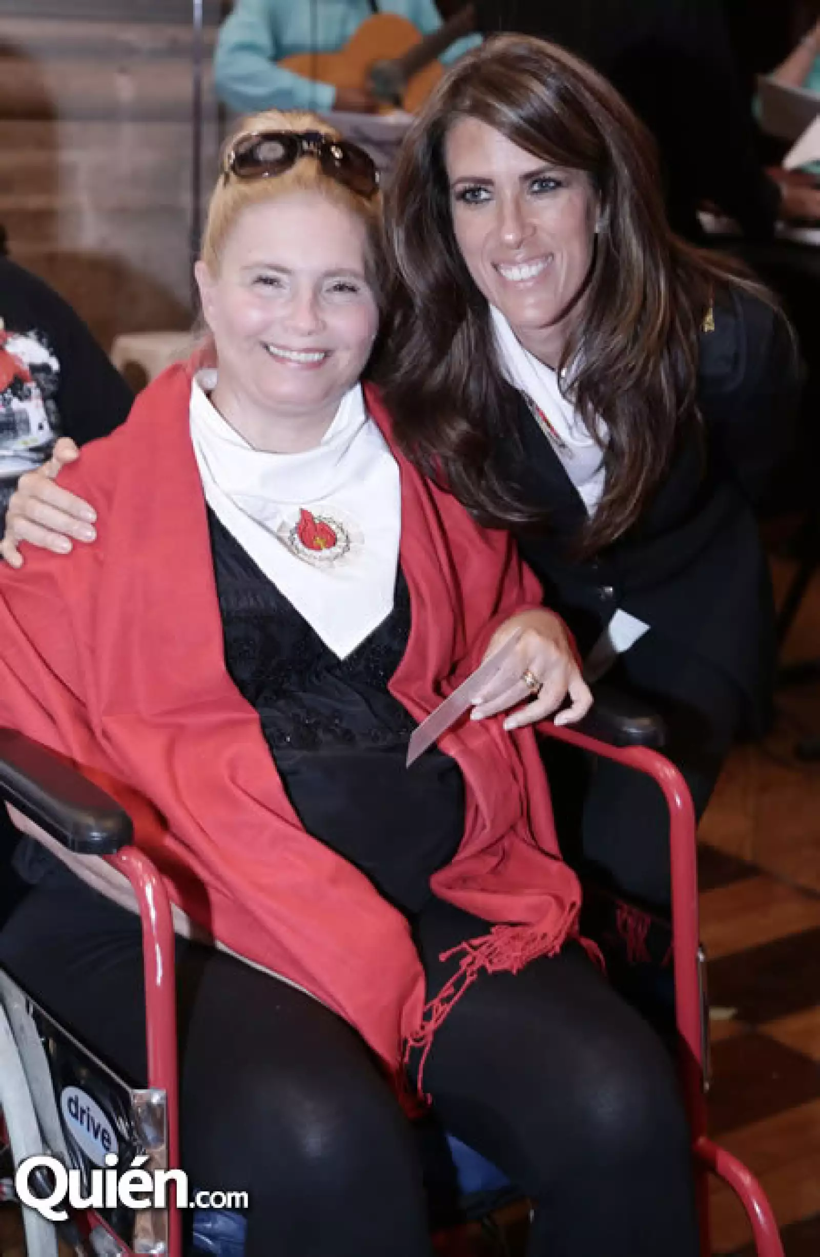 Victoria de Orvañanos y Alejandra Couttolenc