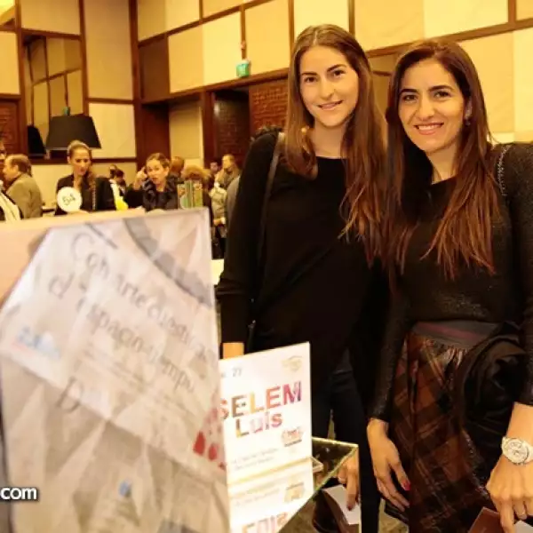 Linda y Elvira Smeke