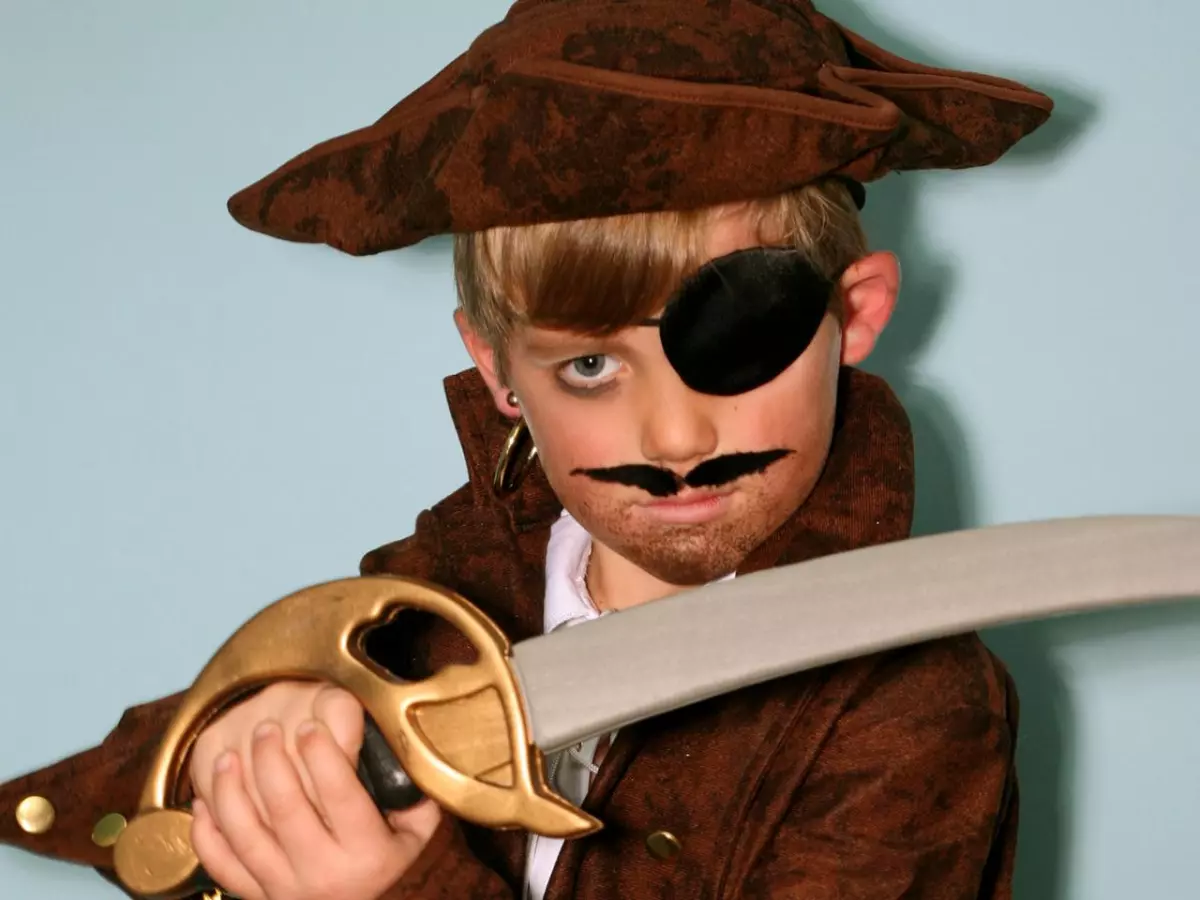 maquillaje-pirata.jpeg