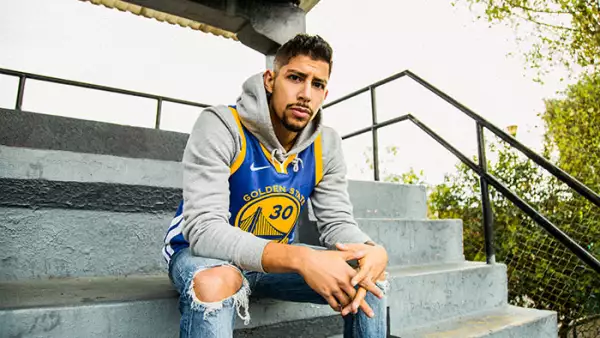 Pery Meza, jugador profesional de Los Capitanes; Diego Alfaro, Smithe y Danger son representantes de la campaña.
