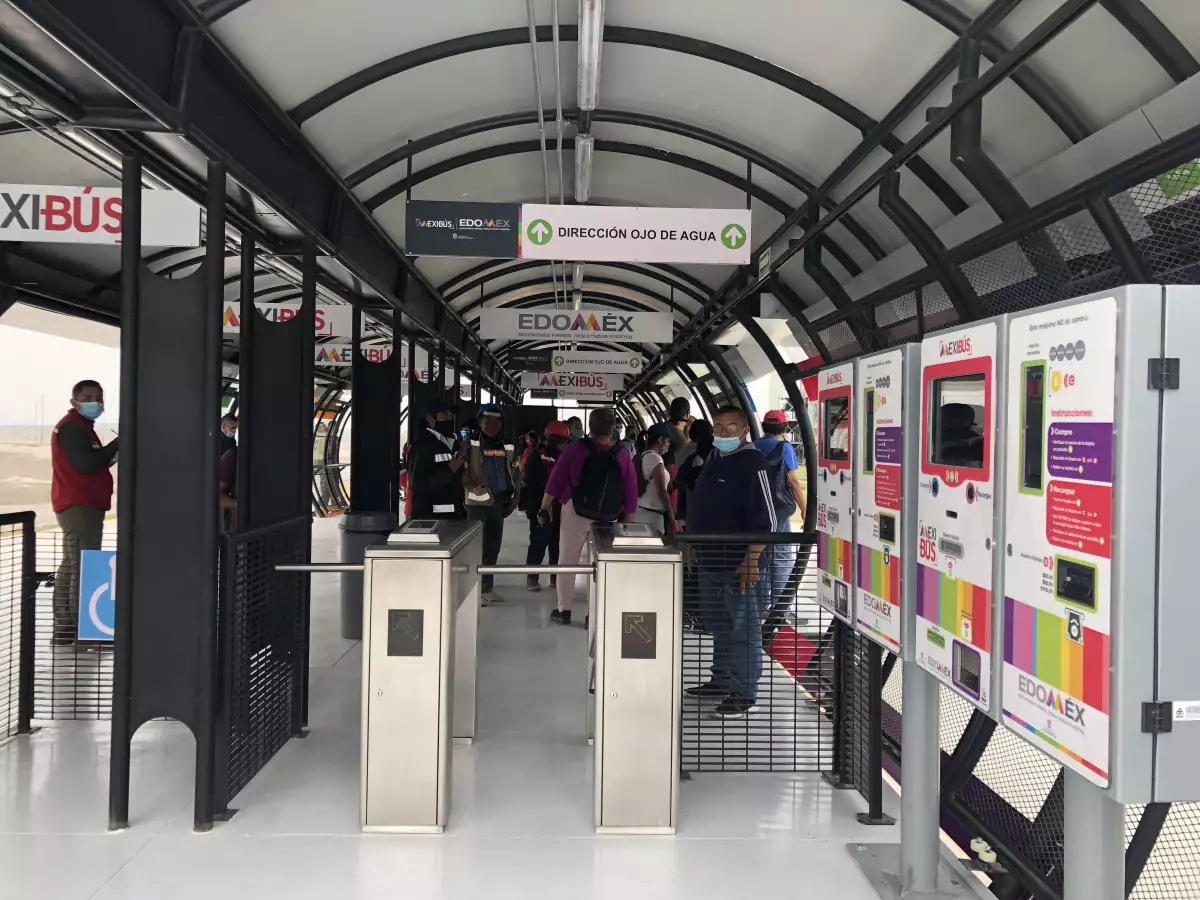 Mexibús dentro del AIFA