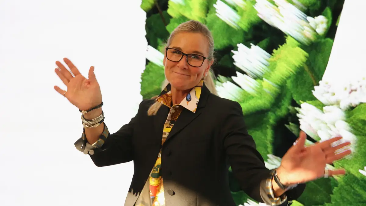 Angela Ahrendts