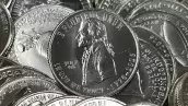 eu lanza monedas conmemorativas por su independencia