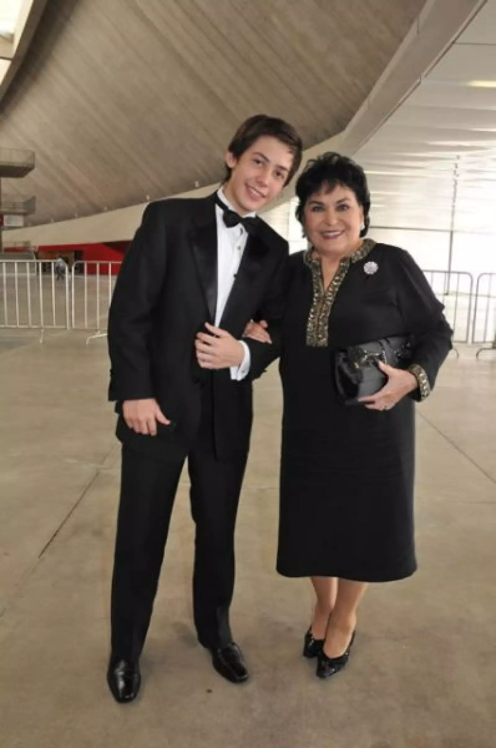 Manuel Monje, Carmen Salinas