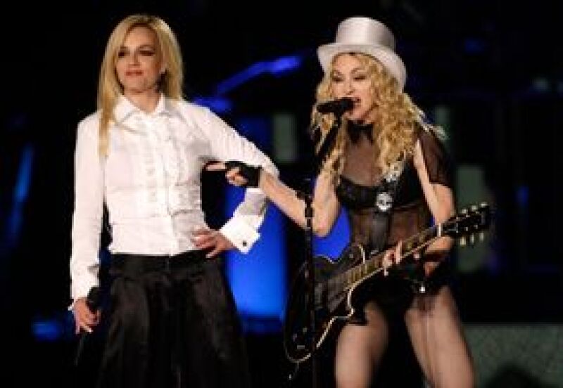 La cantante obtuvo los premios a mejor álbum de año y a la actuación favorita de 2008.