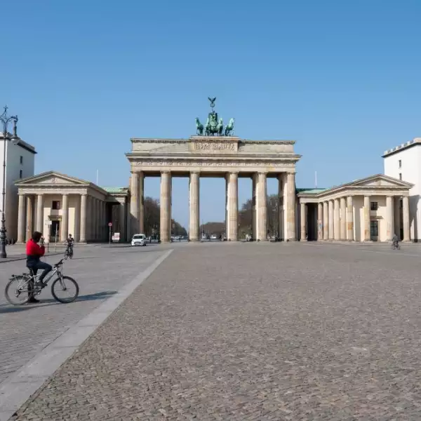 Puerta de Brandeburgo 2.jpg