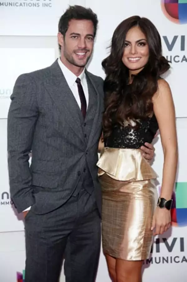 William Levy y Ximena Navarrete comparten créditos actualmente en la telenovela La Tempestad.