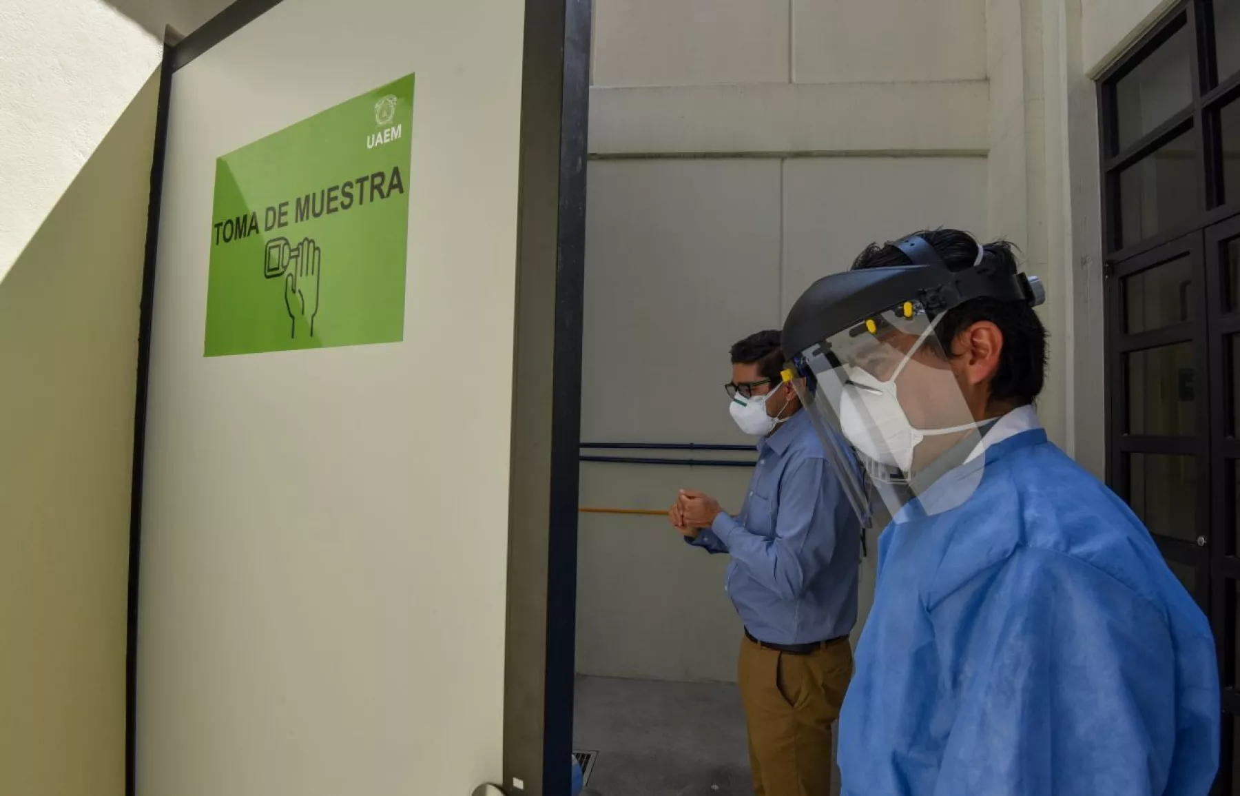La Clínica Multidisciplinaria de Salud  UAEM inició la aplicación de pruebas rápidas COVID-19 para público en general.