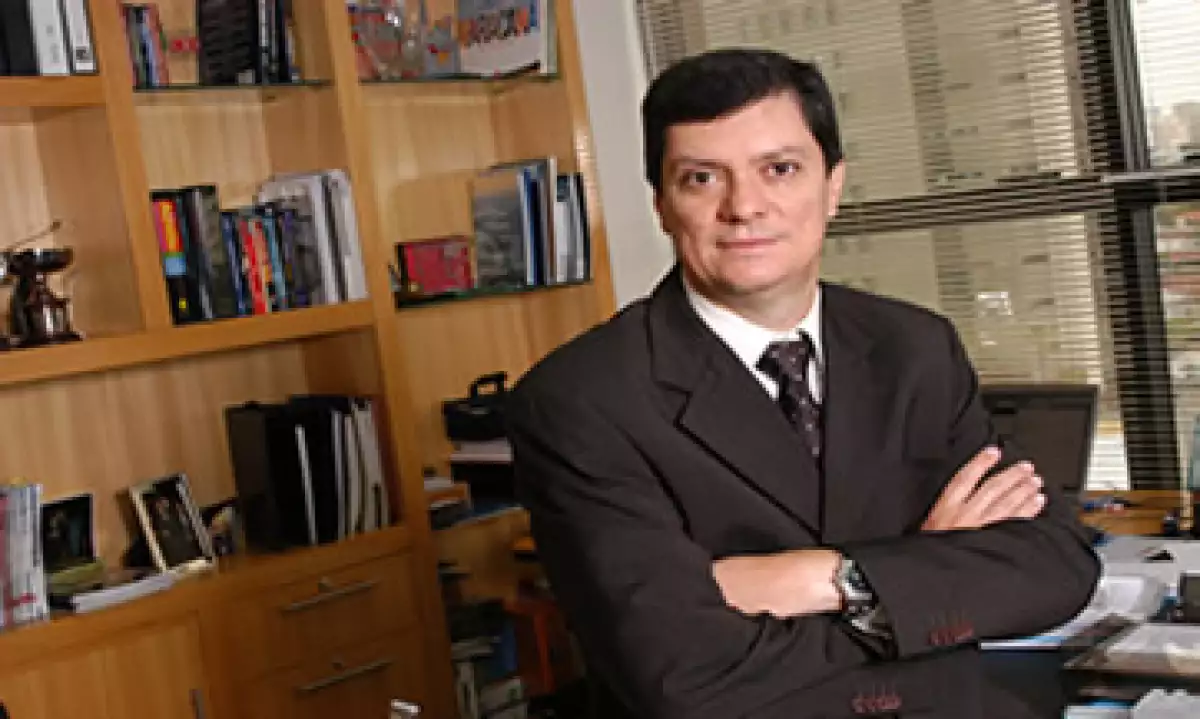 Expertos han alertado que la recaudación en México representa apenas 10% del Producto Interno Bruto. (Foto: MicroStrategy)