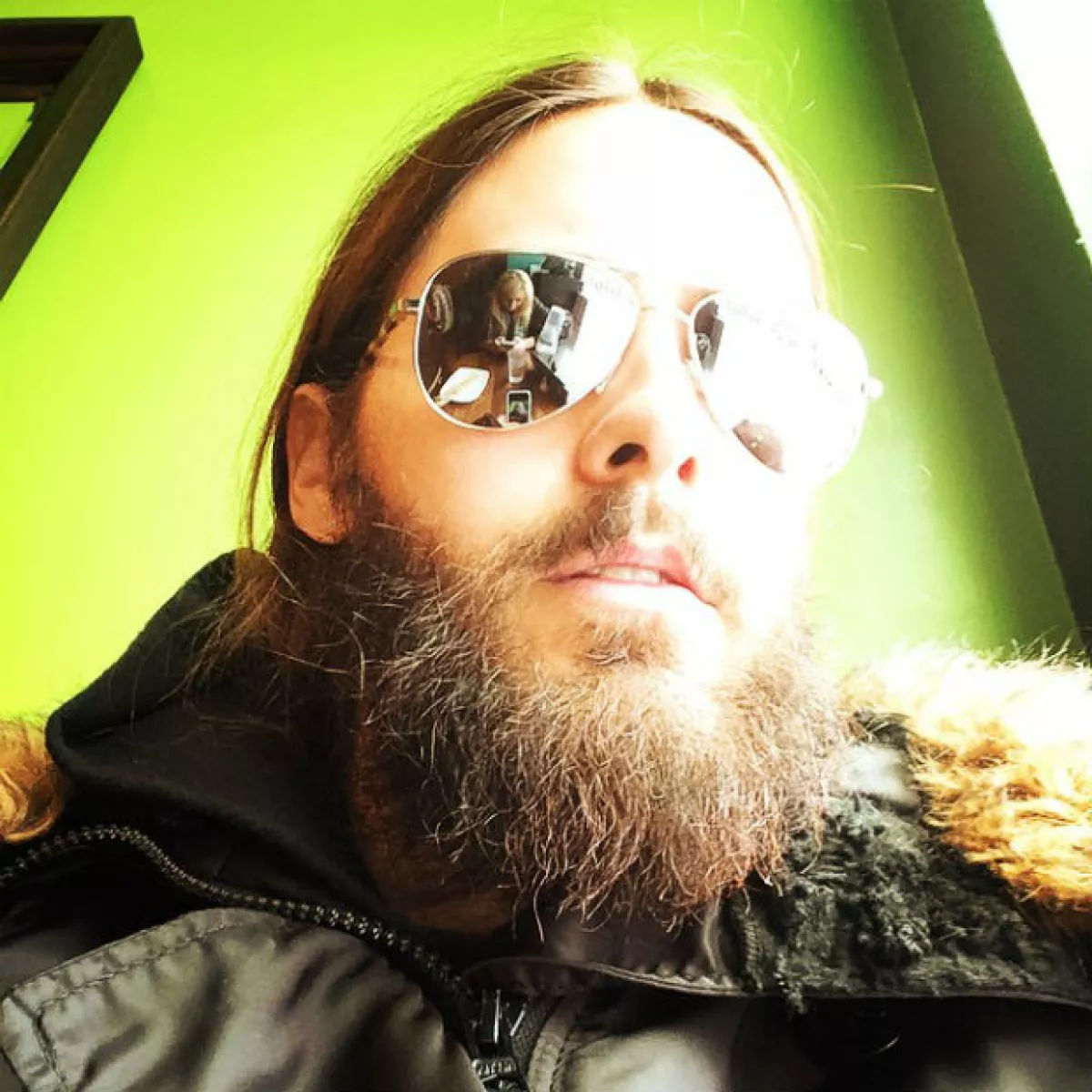 Jared Leto ya tenía su pelo y barba bastantes crecidos. Aquí hace un par de semanas.