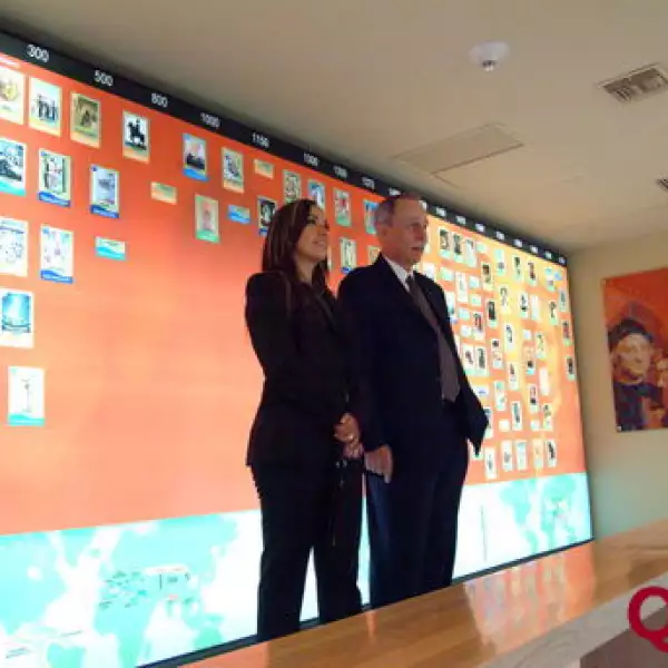 Valerie Martínez, Alberto Ross