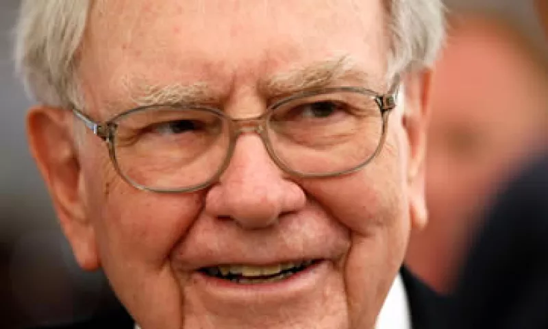 Berkshire Hathaway Inc, propiedad de Warren Buffett, tiene inversiones en más de 80 negocios. (Foto: Reuters)