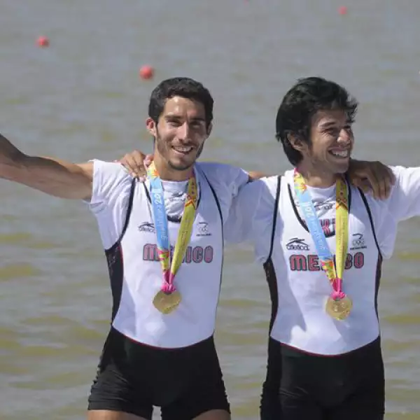 ALAN ARMENTA Y GERARDO SÁNCHEZ. Ganaron en la prueba de remos cortos peso ligero varonil de los Juegos Panamericanos Guadalajara 2011.