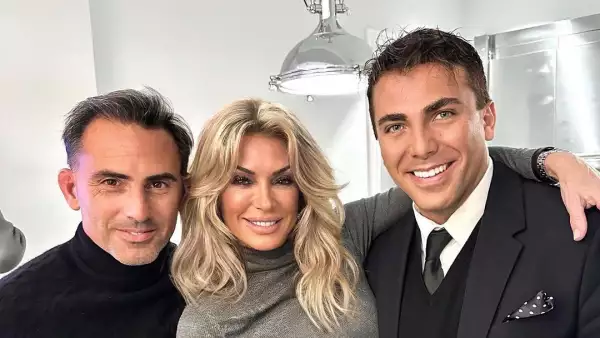 Cristian Castro abusa de los filtros en foto