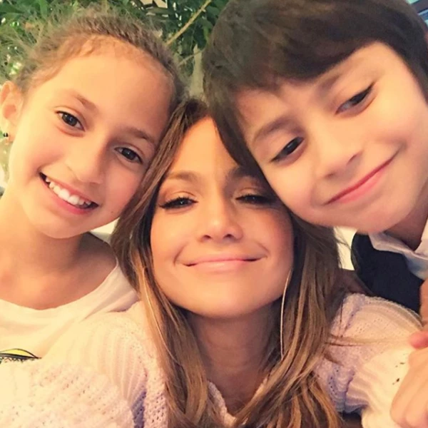 JLo con Max y Emme