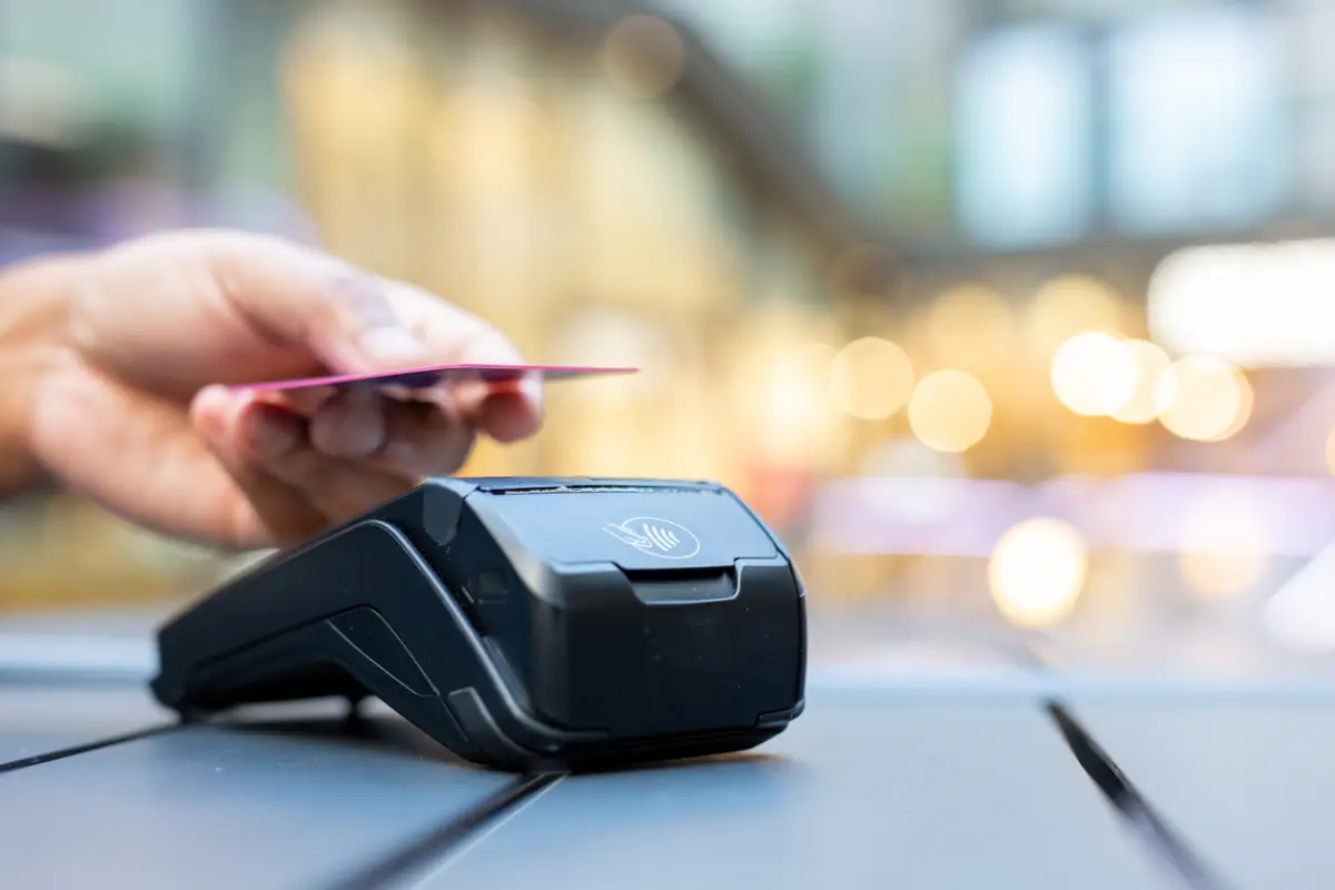 Uno de cada cinco pagos con tarjeta en México son contactless: ¿Son seguros?
