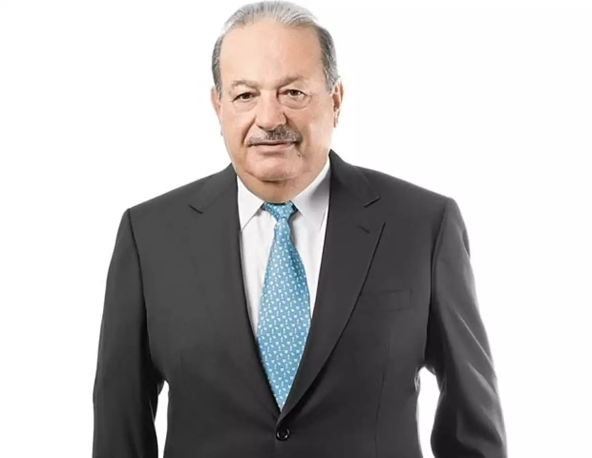 Tiene participación en todos los nichos, con lo que ha logrado una fortuna de 69 mil millones de dólares.