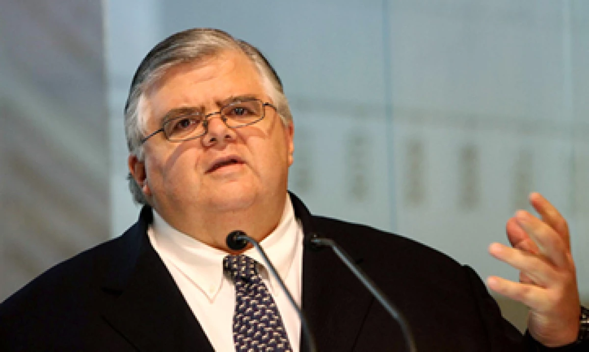 Agustín Carstens propone seguir el ejemplo de los países desarrollados. (Foto: Notimex)