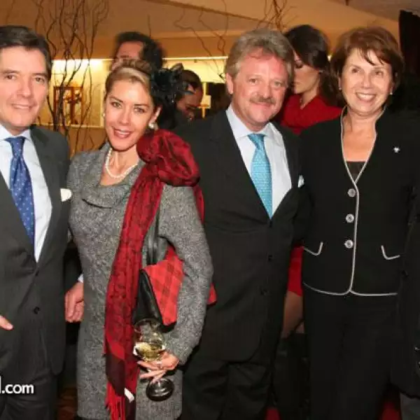 Hugo Villalobos,Gabriela Scheffler,Enrique Paz,Yvette Thuering,Antonio Scheffler