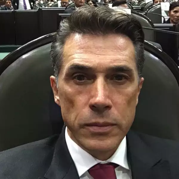 El actor que ahora 'hará el papel' de diputado