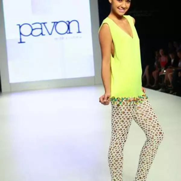 DFashion Pasarela Pavon Luz & Victoria
