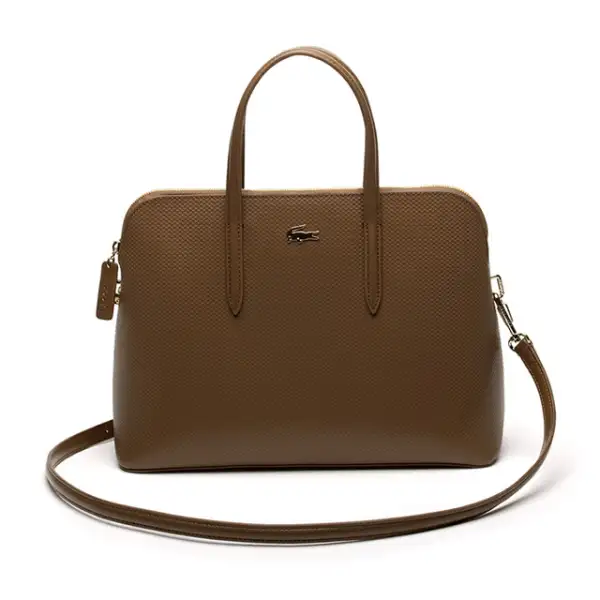 Lacoste: Chantaco Bugati Bag in Leather. Lacoste Arcos Bosques. Precio en punto de venta.