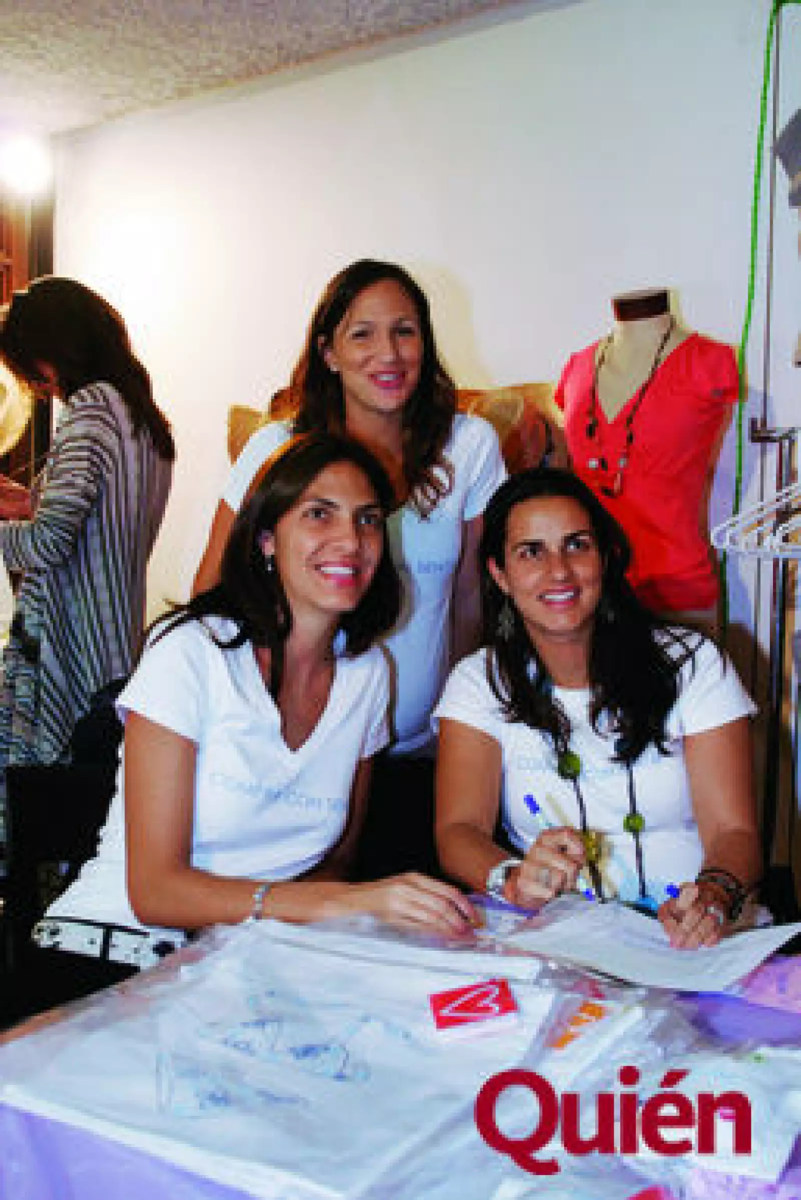 Mariana Baños, Graciela Hank, Sari Hank