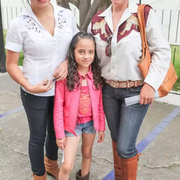 Abby Bonilla,Miroslava Bonilla,Juliana Bonilla