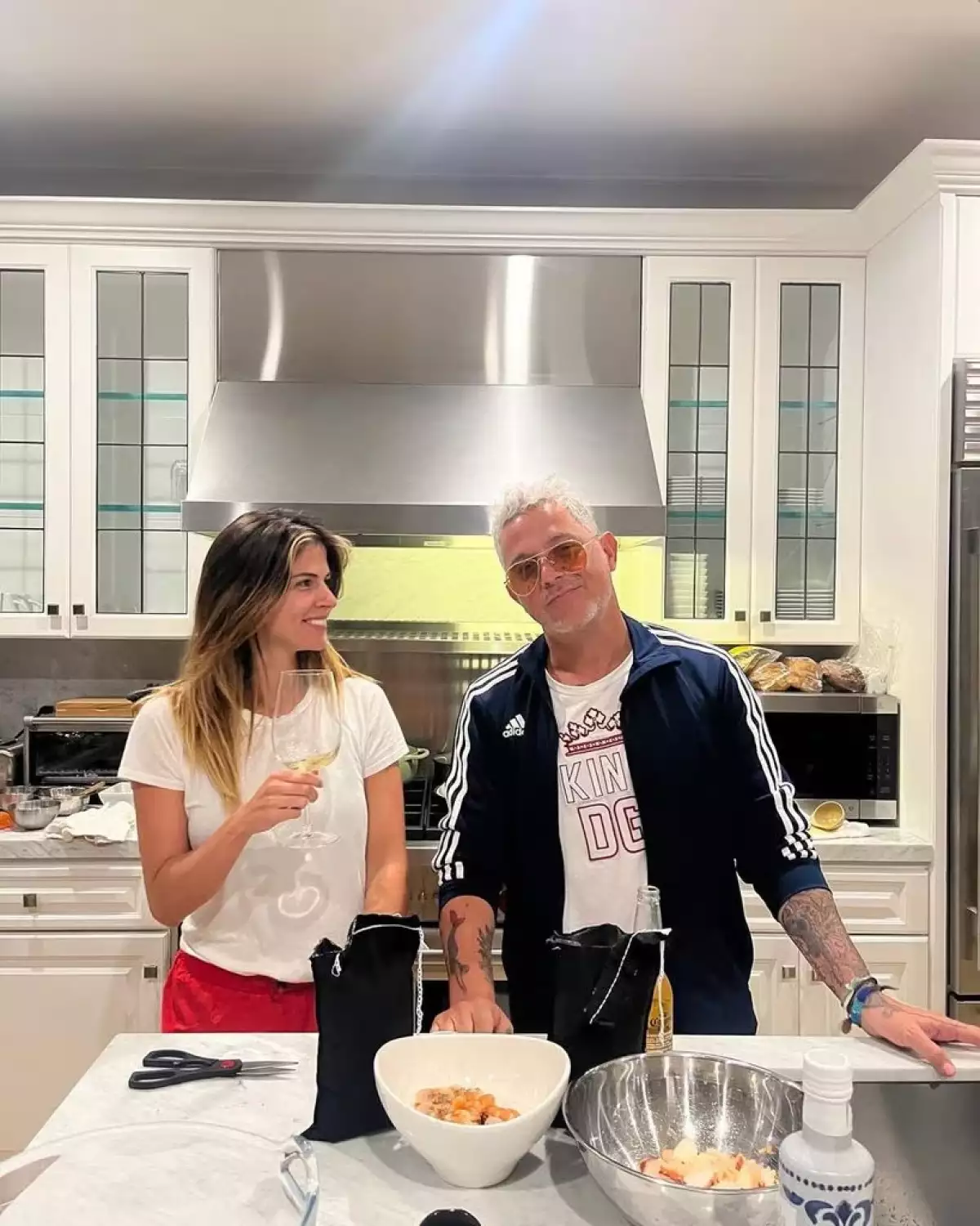 Alejandro Sanz y Stephanie Cayo 