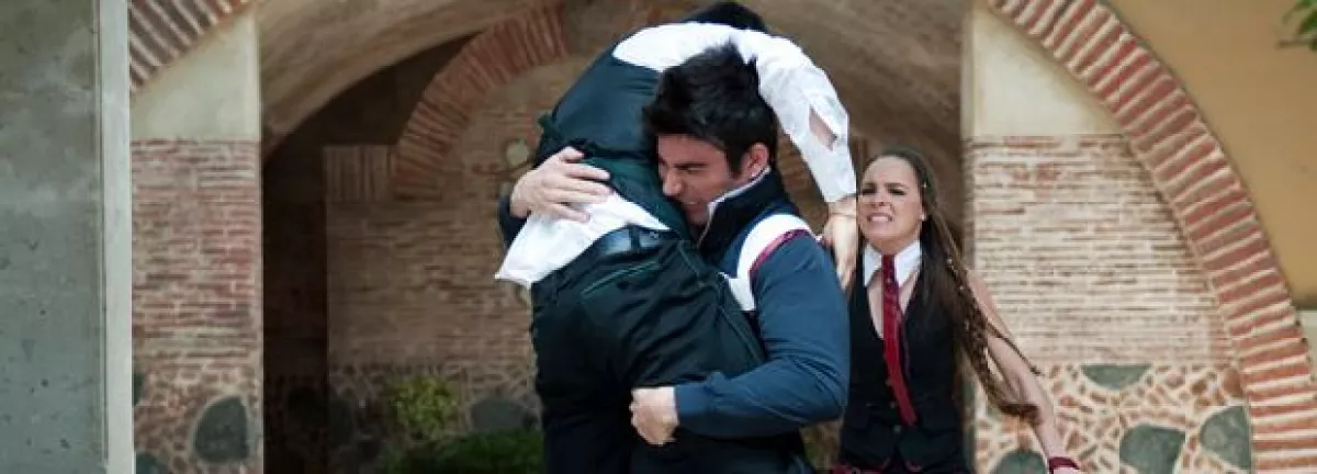 Pero no lo logra porque ya están más que decididos a dar pelea.